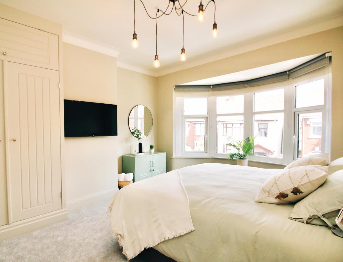 Xxhot Tubxx 4Bed Semi, Sleeps 8, 2 Bathrooms Blackpool Eksteriør bilde