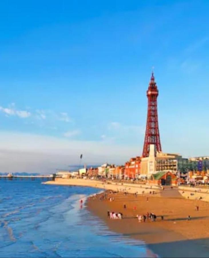Xxhot Tubxx 4Bed Semi, Sleeps 8, 2 Bathrooms Blackpool Eksteriør bilde