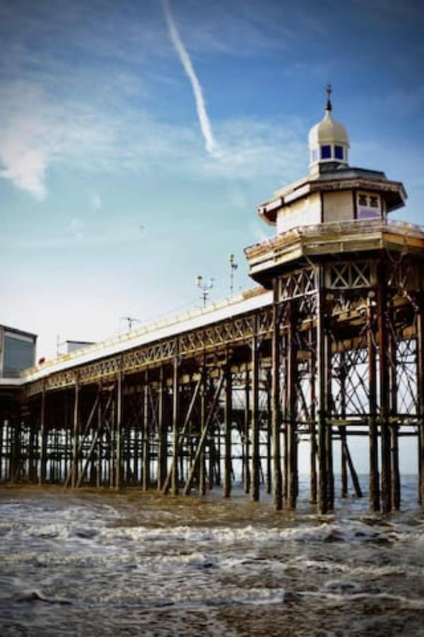 Xxhot Tubxx 4Bed Semi, Sleeps 8, 2 Bathrooms Blackpool Eksteriør bilde