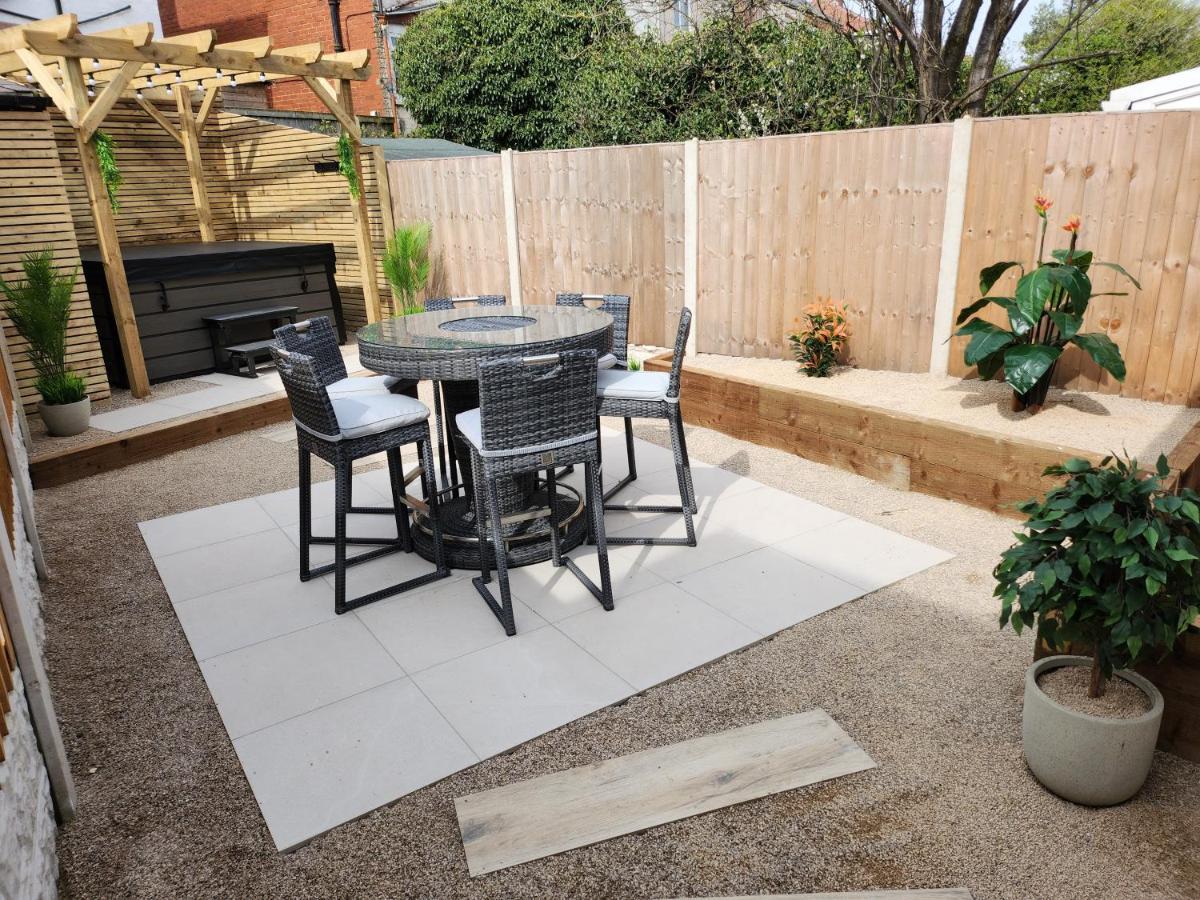 Xxhot Tubxx 4Bed Semi, Sleeps 8, 2 Bathrooms Blackpool Eksteriør bilde