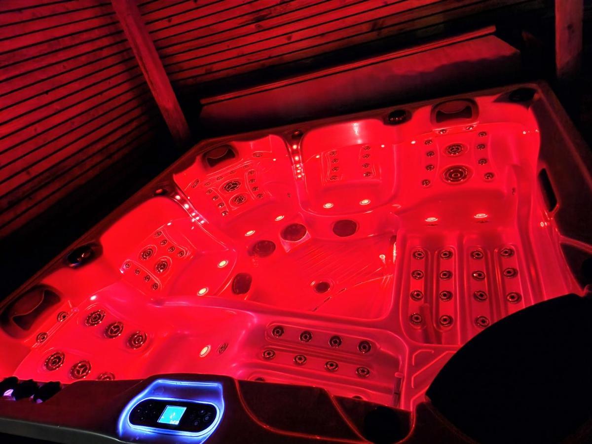 Xxhot Tubxx 4Bed Semi, Sleeps 8, 2 Bathrooms Blackpool Eksteriør bilde